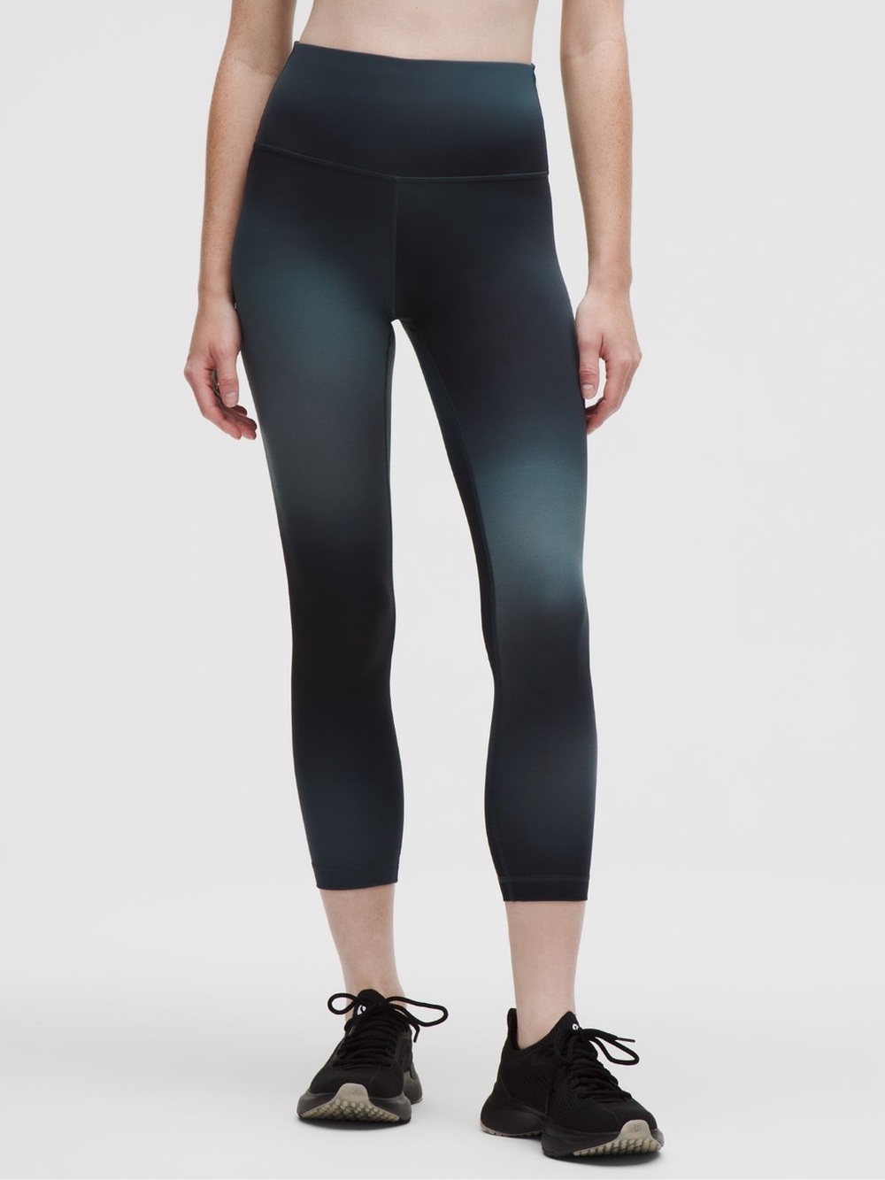 Lululemon Wundertrain Hi-Rise Tight 25” Midnight Black Haze multi/Ombre sz12,EUC
